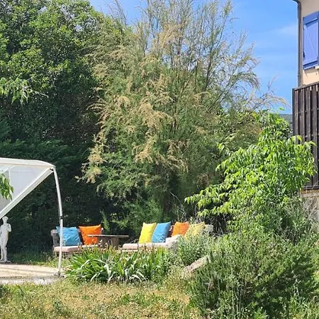 Maison Avec Piscine Entre Garrigue Et Cevennes Holiday home *