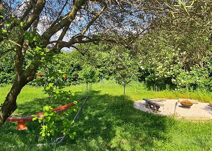 Maison Avec Piscine Entre Garrigue Et Cevennes Nyaraló Cazilhac